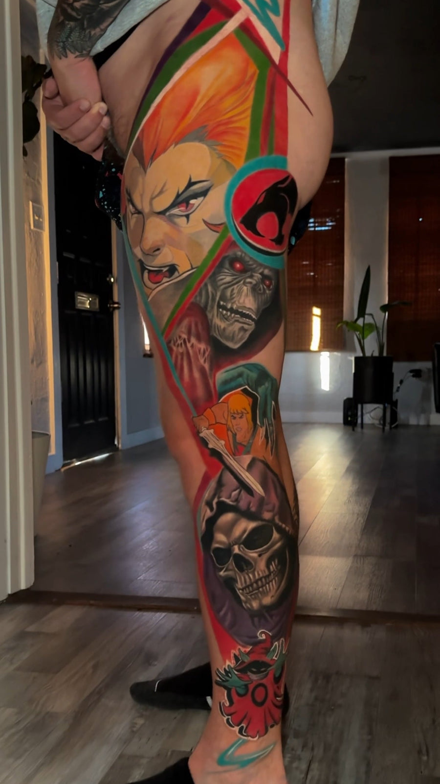 Color character leg sleeve by Carlos